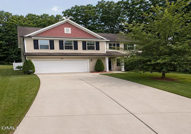 Photo 1 of Sale Pending at 4304 Sir Julian Ct, Raleigh, NC 27610 | MLS# 10189260 | Listing updated on 2026-09-04