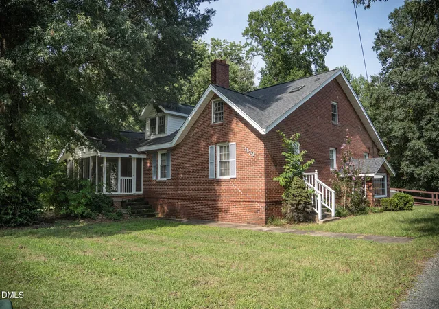 Photo 3 of Single family home for sale at 1179 Nc 87, Elon, NC 27244 | MLS# 10186700 | Listing updated on 2026-09-15