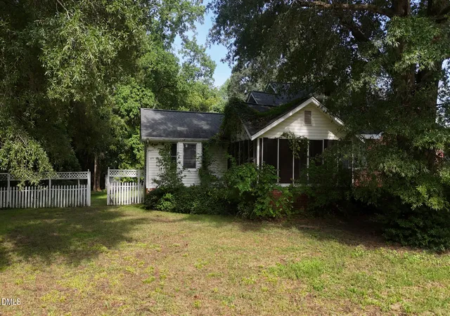 Photo 3 of Sale Pending at 1179 Nc 87, Elon, NC 27244 | MLS# 10186700 | Listing updated on 2026-10-06