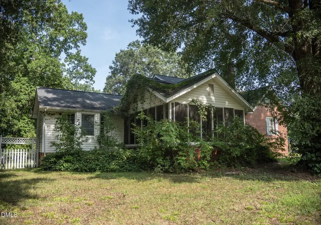 Photo 4 of Sale Pending at 1179 Nc 87, Elon, NC 27244 | MLS# 10186700 | Listing updated on 2026-10-06