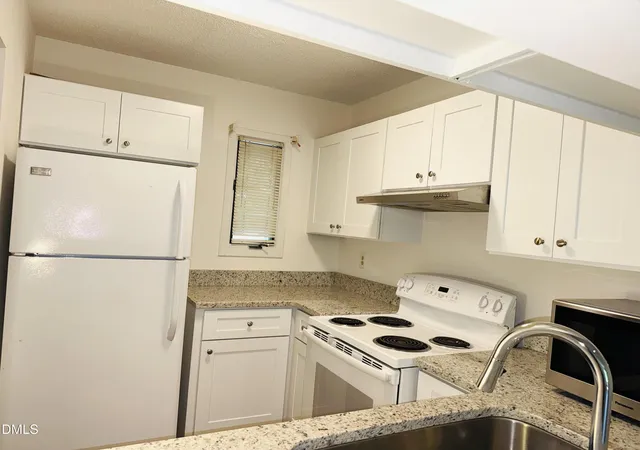 2nd image of 708 Martin Luther King Jr Blvd #E-14, Chapel Hill, NC 27514 | MLS# 10186702