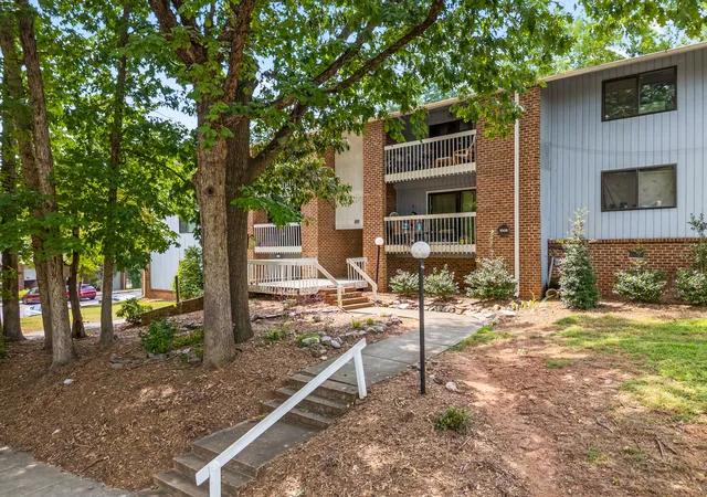 2nd image of 1008 Sandlin Pl #A, Raleigh, NC 27606 | MLS# 10186711