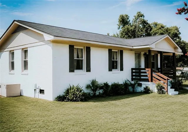 Photo 1 of Sale Pending at 511 Odum Rd, Lumberton, NC 28360 | MLS# 767816 | Listing updated on 2026-09-02