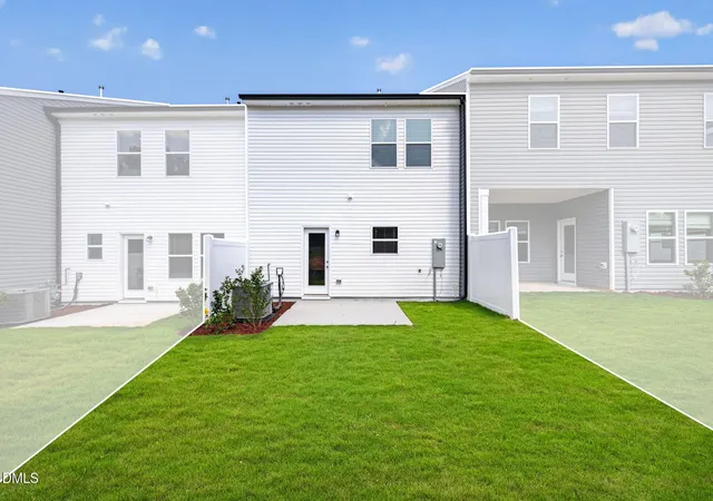 Photo 30 of Townhouse for sale at 414 Barrington Key Dr, Zebulon, NC 27597 | MLS# 10186734 | Listing updated on 2026-09-05