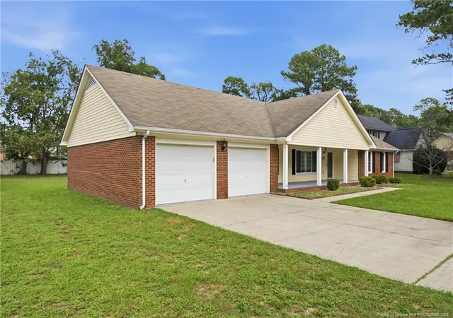 Photo 2 of Single family home for sale at 5712 Bibar Rd, Fayetteville, NC 28304 | MLS# 767822 | Listing updated on 2026-08-24