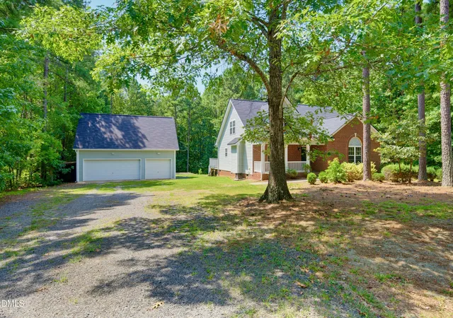2nd image of 1110 Lake Ridge Dr, Creedmoor, NC 27522 | MLS# 10187435