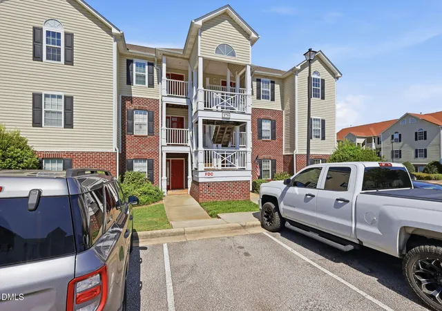 2nd image of 370 Bubble Creek Ct #12, Fayetteville, NC 28311 | MLS# 10187451