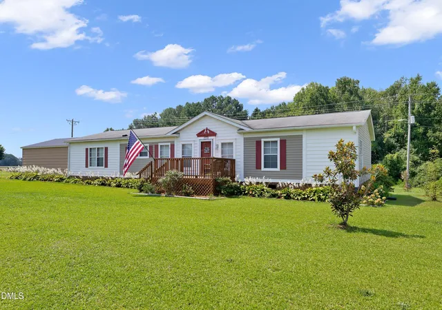 Photo 4 of Manufactured home for sale at 7810 Mount Pleasant Rd, Willow Spring, NC 27592 | MLS# 10186790 | Listing updated on 2026-10-04