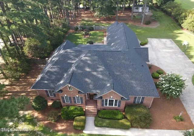 Photo 3 of Single family home for sale at 104 Arrowhead Ct, Louisburg, NC 27549 | MLS# 10186997 | Listing updated on 2026-09-02