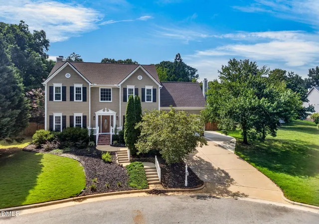 Photo 3 of Single family home for sale at 103 Moss Rose Ct, Cary, NC 27518 | MLS# 10188478 | Listing updated on 2026-09-13