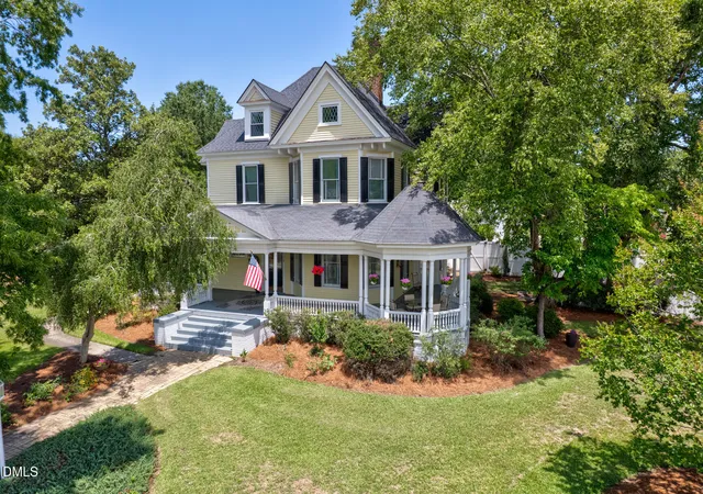 Photo 3 of Sale Pending at 109 S Walnut St, Spring Hope, NC 27882 | MLS# 10186786 | Listing updated on 2026-09-16