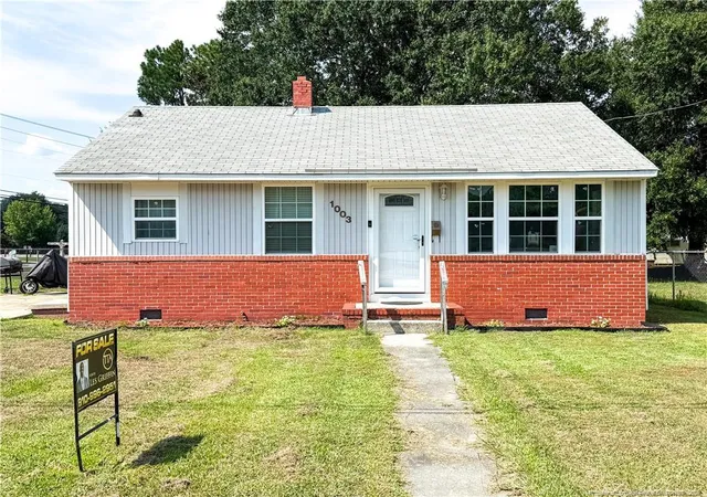 Photo 2 of Single family home for sale at 1003 E 8th Street, Lumberton, NC 28358 | MLS# 767838 | Listing updated on 2026-08-30