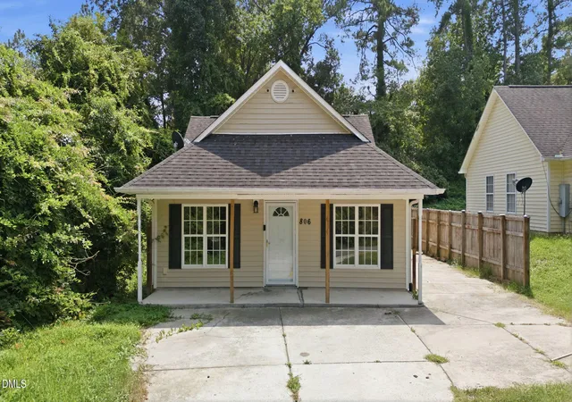 2nd image of 806 Piper St, Durham, NC 27704 | MLS# 10187199
