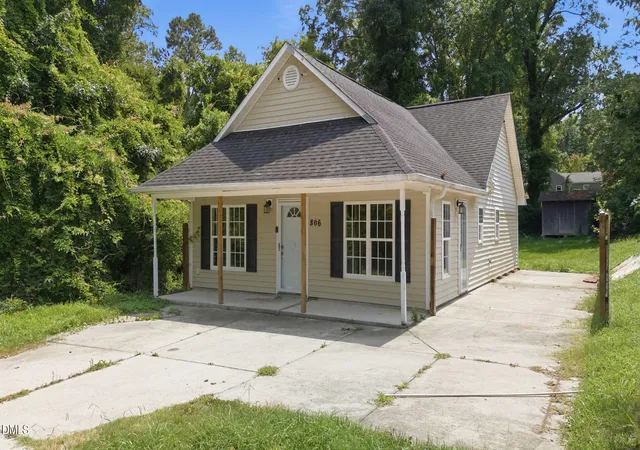 3rd image of 806 Piper St, Durham, NC 27704 | MLS# 10187199