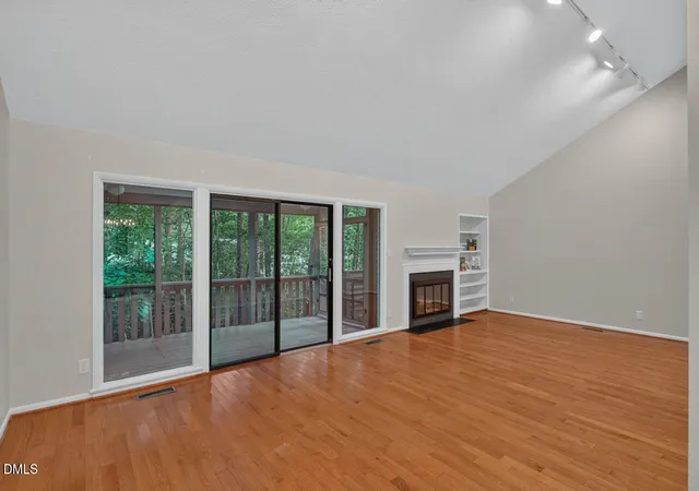 5th image of 16 Glenmore Dr, Durham, NC 27707 | MLS# 10187993