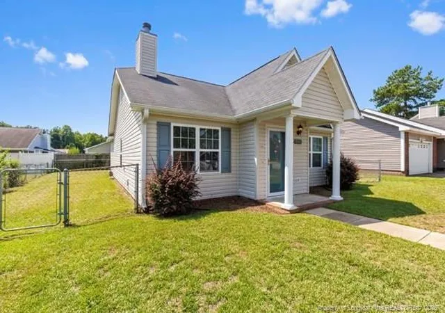 Photo 3 of Single family home for sale at 5591 Windy Knoll Pl, Fayetteville, NC 28304 | MLS# 767593 | Listing updated on 2026-09-10
