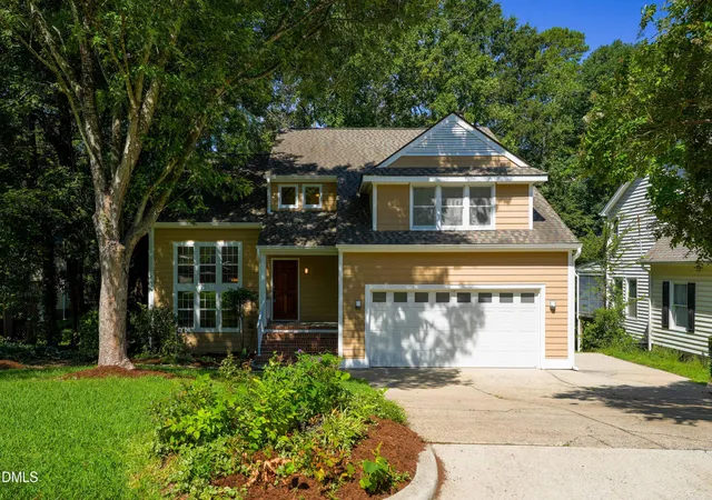 Photo 1 of Single family home for sale at 121 Marquette Dr, Cary, NC 27513 | MLS# 10186941 | Listing updated on 2026-09-20