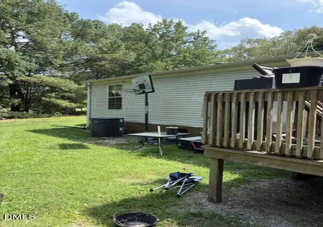 4th image of 2321 Amelia Church Rd, Clayton, NC 27520 | MLS# 10186838