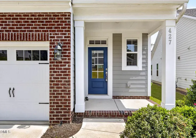 Photo 3 of Single family home for sale at 427 Stoker St, Apex, NC 27523 | MLS# 10187471 | Listing updated on 2026-09-13