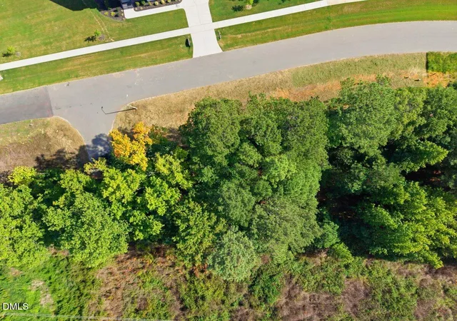 Photo 4 of Sale Pending at 331 Meadow Walk Dr, Fuquay Varina, NC 27526 | MLS# 10186925 | Listing updated on 2026-09-05