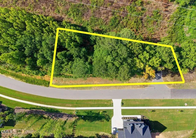 6th image of 331 Meadow Walk Dr, Fuquay Varina, NC 27526 | MLS# 10186925