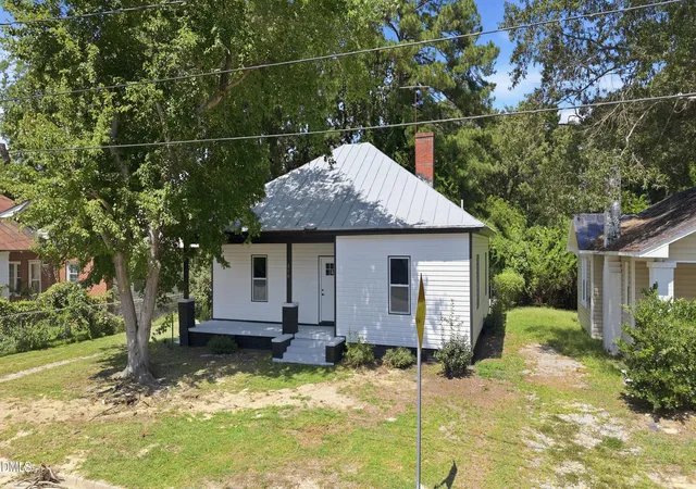 Photo 2 of Single family home for sale at 310 Braswell St, Rocky Mount, NC 27804 | MLS# 10189347 | Listing updated on 2026-08-28