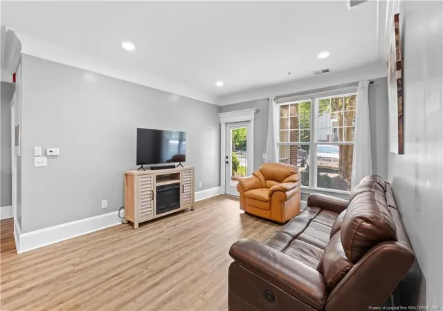 Listing Photo 4 - Condo for sale in building located at 900 Canenaugh Dr, Raleigh, NC 27604 - Unit #101