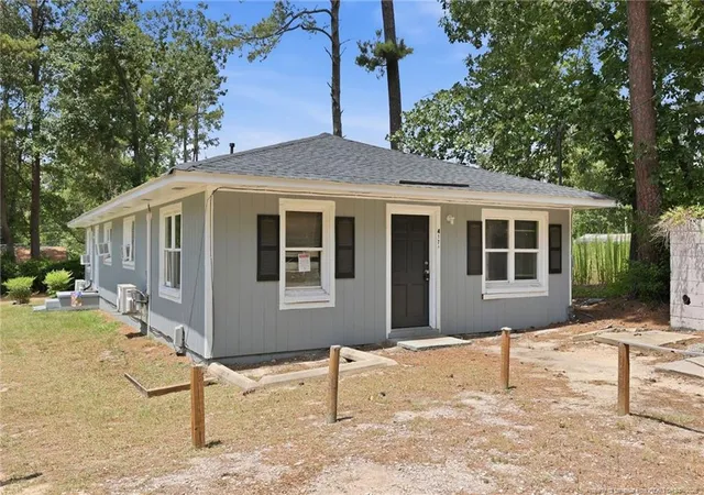 3rd image of 417 Squirrel St, Fayetteville, NC 28303 | MLS# 767868