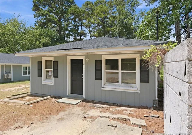 4th image of 421 Squirrel St, Fayetteville, NC 28303 | MLS# 767878