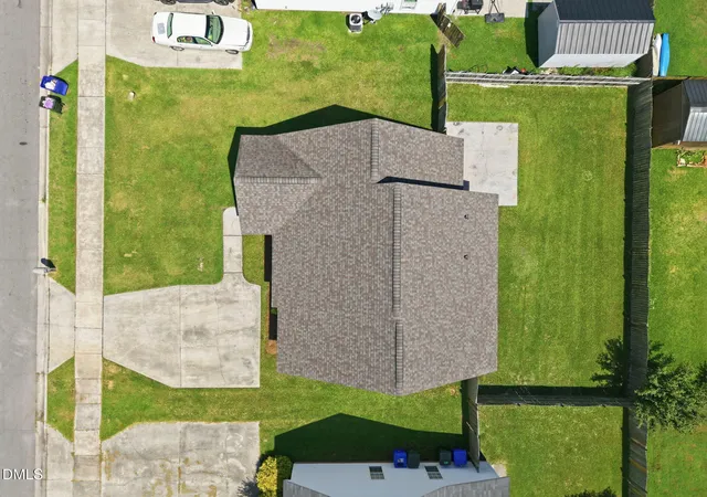 4th image of 3721 Tifgreen Dr, Greenville, NC 27834 | MLS# 10187490