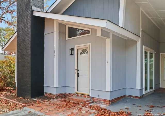 Photo 2 of Single family home for sale at 5609 Bowman Ct, Fayetteville, NC 28304 | MLS# 767370 | Listing updated on 2026-08-17