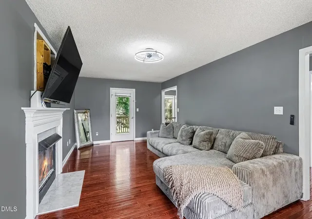 Photo 3 of Sale Pending at 1001 Yopon Ct, Raleigh, NC 27603 | MLS# 10187765 | Listing updated on 2026-10-02