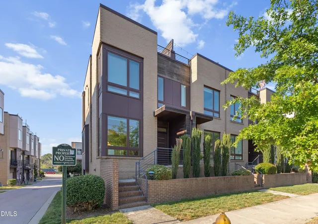 Photo 1 of Townhouse for sale at 505 W Lenoir St, Raleigh, NC 27601 | MLS# 10189201 | Listing updated on 2026-09-07