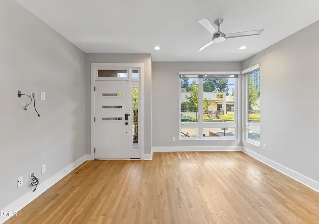 Photo 3 of Townhouse for sale at 505 W Lenoir St, Raleigh, NC 27601 | MLS# 10189201 | Listing updated on 2026-09-07