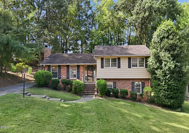 1st image of 505 Currituck Dr, Raleigh, NC 27609 | MLS# 10187163