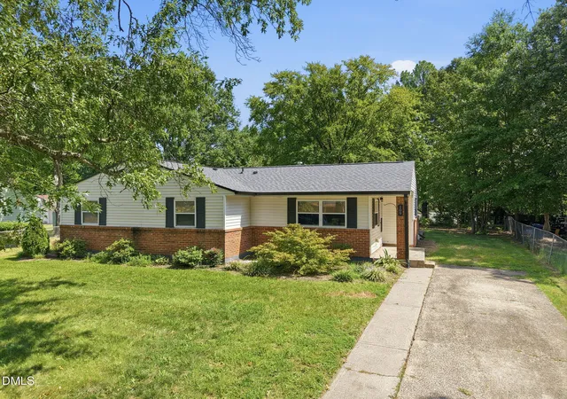 3rd image of 109 Cushman St, Durham, NC 27703 | MLS# 10187489