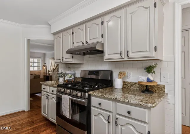 3rd image of 6703 Queen Annes Dr, Raleigh, NC 27613 | MLS# 10187847