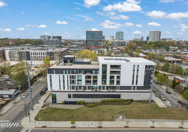 2nd image of 523 S West St #304, Raleigh, NC 27601 | MLS# 10187217