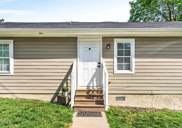 2nd image of 418 N Allen Rd, Wake Forest, NC 27587 | MLS# 10187184