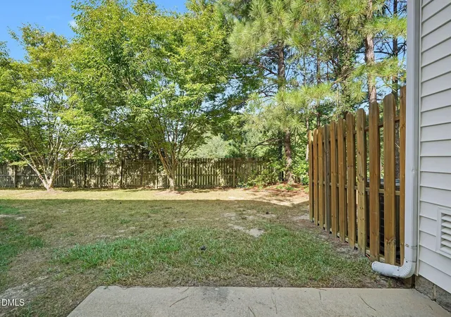 36th image of 445 Commons Dr, Holly Springs, NC 27540 | MLS# 10187456