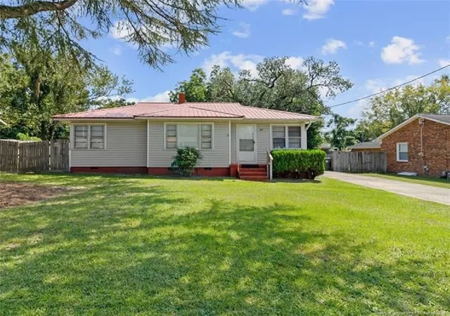 1st image of 909 Sandalwood Dr, Fayetteville, NC 28304 | MLS# 767770