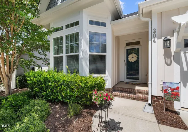 3rd image of 204 Sour Mash Ct, Holly Springs, NC 27540 | MLS# 10187697