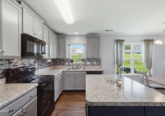 Photo 3 of Single family home for sale at 180 Brassfield Dr, Burlington, NC 27217 | MLS# 10187092 | Listing updated on 2026-09-23