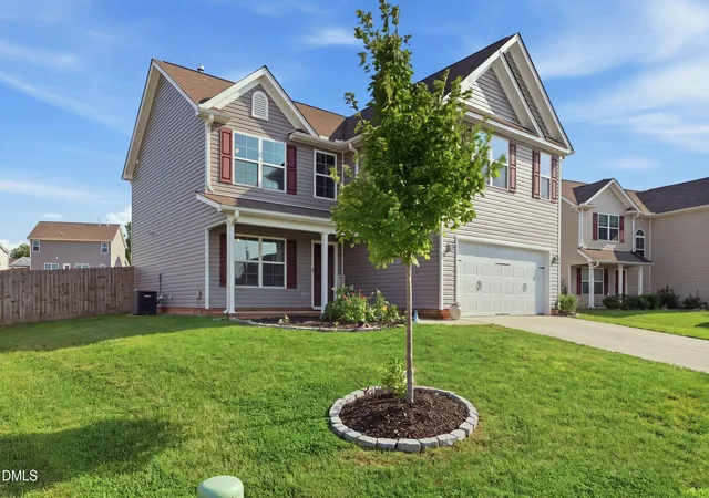 Photo 2 of Single family home for sale at 180 Brassfield Dr, Burlington, NC 27217 | MLS# 10187092 | Listing updated on 2026-08-25