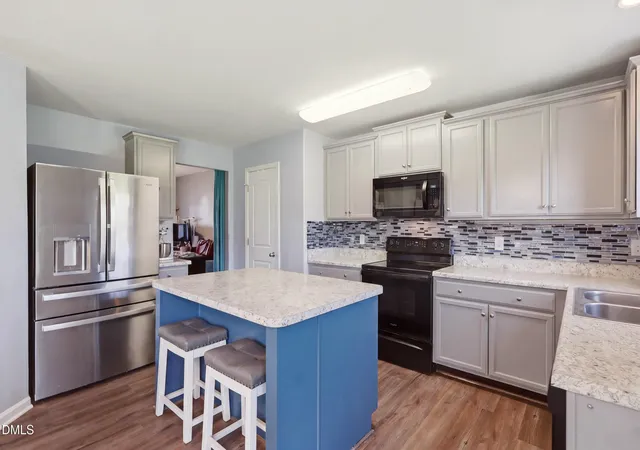 Photo 2 of Single family home for sale at 180 Brassfield Dr, Burlington, NC 27217 | MLS# 10187092 | Listing updated on 2026-09-23