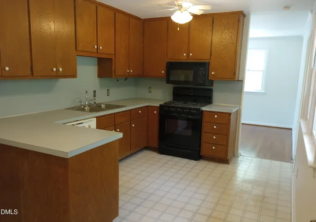 25th image of 239 N Hamilton Rd N, Chapel Hill, NC 27517 | MLS# 10187025