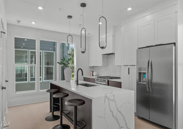 Listing Photo 4 - Condo for sale in building located at 10 Seawell Ave, Raleigh, NC 27601 - Unit #101