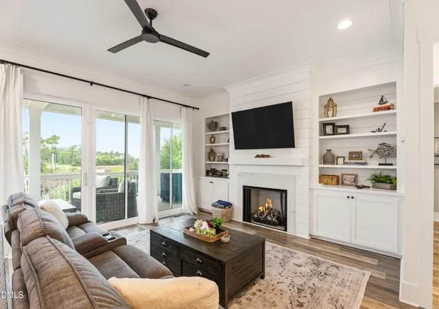 Photo 4 of Single family home for sale at 104 Mistiflower Ct, Wilmington, NC 28412 | MLS# 10187600 | Listing updated on 2026-08-21