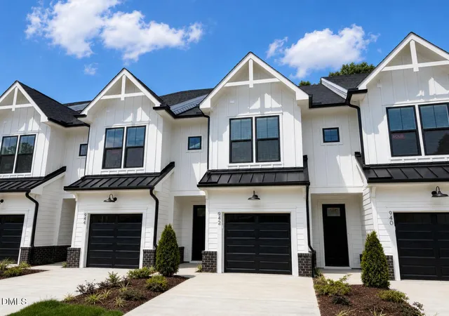 2nd image of 942 Steel Mill Ln, Apex, NC 27523 | MLS# 10187071