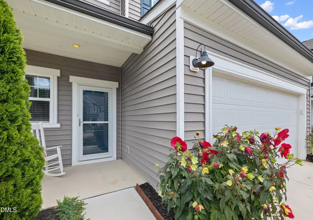 3rd image of 8415 Jordan Meadow Dr, Fuquay Varina, NC 27526 | MLS# 10187422